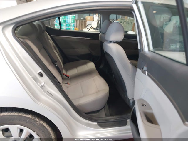 Hyundai ELANTRA SE 2019 5NPD74LF9KH487595 Image 8