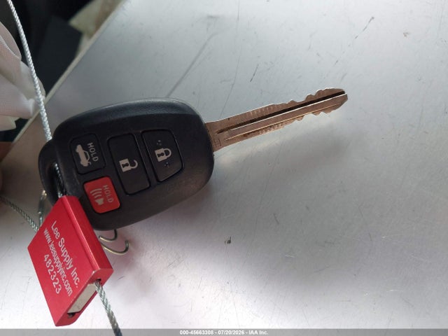 2T1BURHEXHC769950 Toyota COROLLA SE