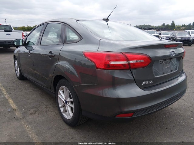 Ford FOCUS SE 2018 1FADP3F28JL327436 Image 3