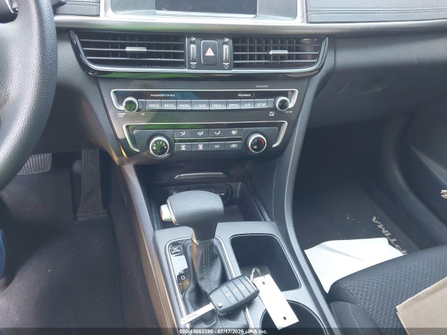 KIA Optima Lx 2018 KNAGT4L34J5213909 Image 11