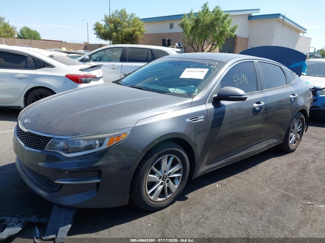KIA Optima Lx 2018 KNAGT4L34J5213909 Image 2