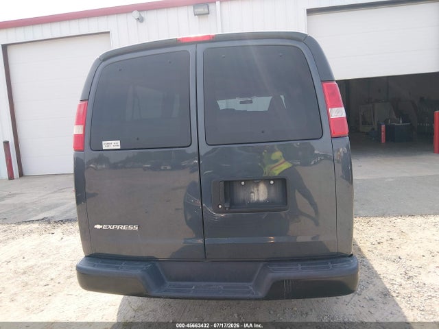 Chevrolet Express 3500 Ls 2017 1GAZGNFG9H1294484 Image 17