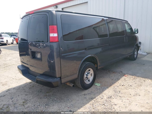 Chevrolet Express 3500 Ls 2017 1GAZGNFG9H1294484 Image 4