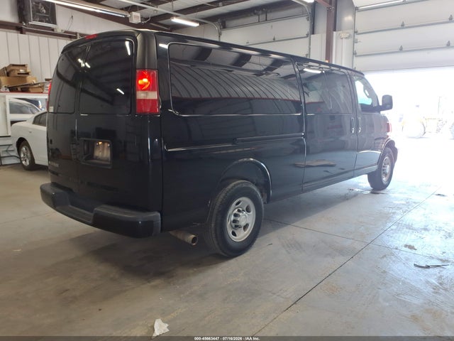Chevrolet Express 3500 Ls 2017 1GAZGNFG6H1293678 Image 4