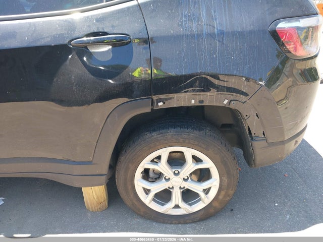 45663489 :رقم المزاد ، 3C4NJDBN6RT105077 vin ، 2024 Jeep Compass Latitude 4x4 مزاد بيع
