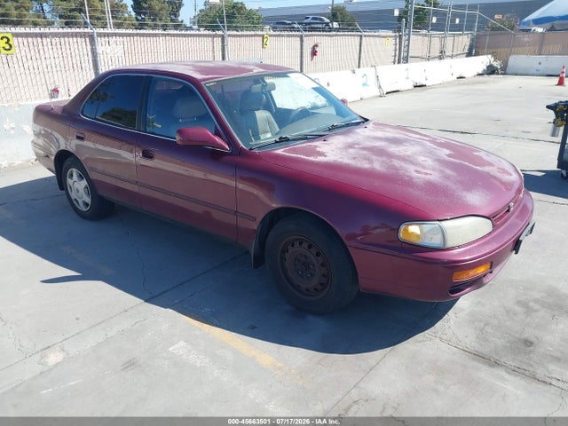 45663501 :رقم المزاد ، 4T1BF12KXTU138262 vin ، 1996 Toyota Camry Le/xle/se مزاد بيع