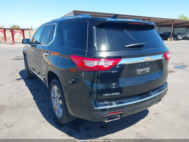Chevrolet Traverse Premier 2018 1GNERKKW5JJ242472 Image 3
