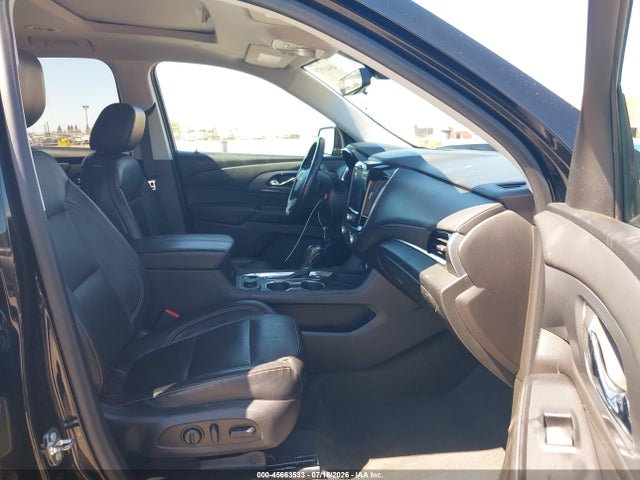 Chevrolet Traverse Premier 2018 1GNERKKW5JJ242472 Image 5