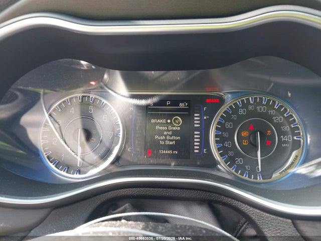 45663538 :رقم المزاد ، 1C3CCCABXGN164525 vin ، 2016 Chrysler 200 Limited مزاد بيع