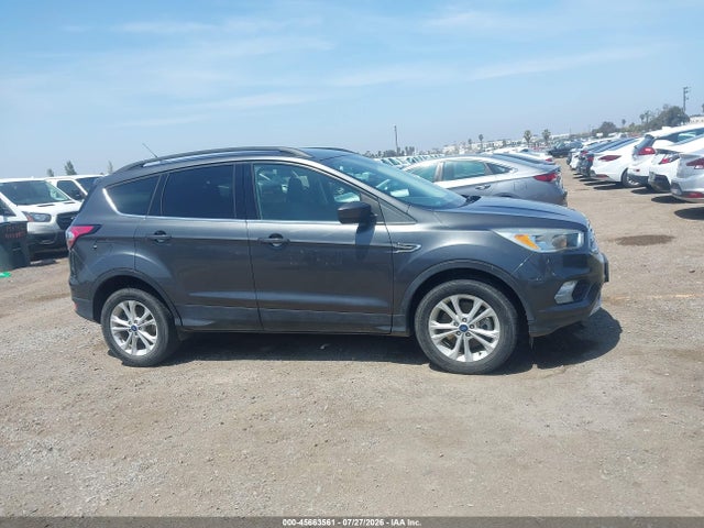 Ford ESCAPE SE 2018 1FMCU9GD7JUD08660 Image 14