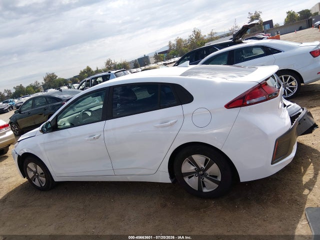 Продаж на аукціоні авто 2022 Hyundai Ioniq Hybrid Blue, vin: KMHC65LC1NU281204, номер лоту: 45663601