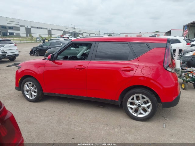2023 Kia Soul Lx მანქანა იყიდება აუქციონზე, vin: KNDJ23AUXP7202850, აუქციონის ნომერი: 45663633