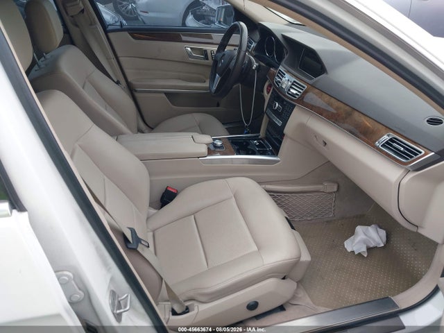 Mercedes-Benz E 350 2014 WDDHF5KB6EB033731 Image 5