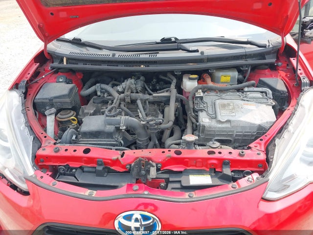 Продажа на аукционе авто 2015 Toyota Prius C Two, vin: JTDKDTB33F1112591, номер лота: 45663697