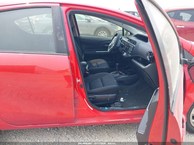 Продажа на аукционе авто 2015 Toyota Prius C Two, vin: JTDKDTB33F1112591, номер лота: 45663697