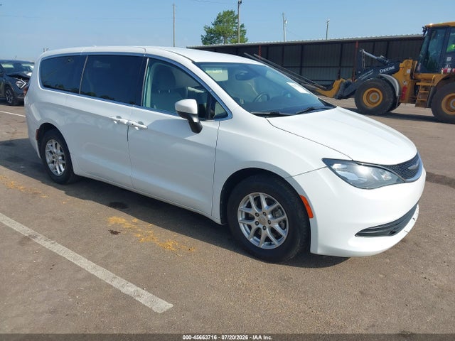 45663716 :رقم المزاد ، 2C4RC1DG7HR777045 vin ، 2017 Chrysler Pacifica Touring مزاد بيع