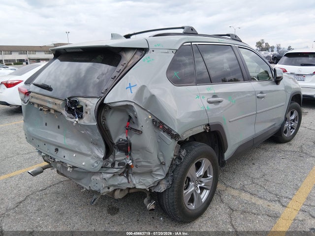 Toyota Rav4 Xle 2022 JTMW1RFV2ND088967 Image 4