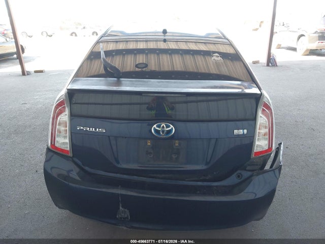 JTDKN3DU0F0478324 Toyota Prius Two