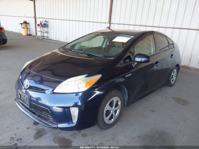 JTDKN3DU0F0478324 Toyota Prius Two