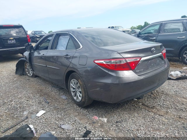 Toyota CAMRY LE 2016 4T4BF1FKXGR569433 Image 3