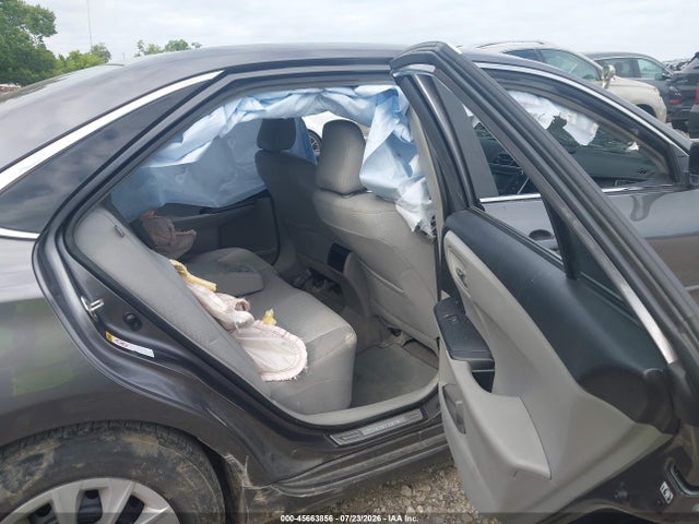 Toyota CAMRY LE 2016 4T4BF1FKXGR569433 Image 8