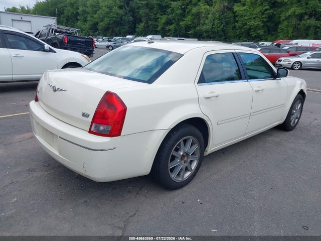 2007 Chrysler 300 Touring მანქანა იყიდება აუქციონზე, vin: 2C3LK53G57H821943, აუქციონის ნომერი: 45663869