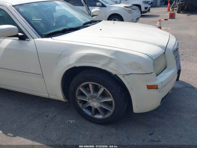 2007 Chrysler 300 Touring მანქანა იყიდება აუქციონზე, vin: 2C3LK53G57H821943, აუქციონის ნომერი: 45663869