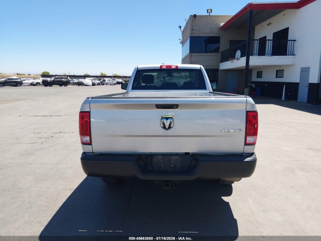 3C6JR7DT4HG535872 RAM 1500 Tradesman 4x4 8&#039; Box
