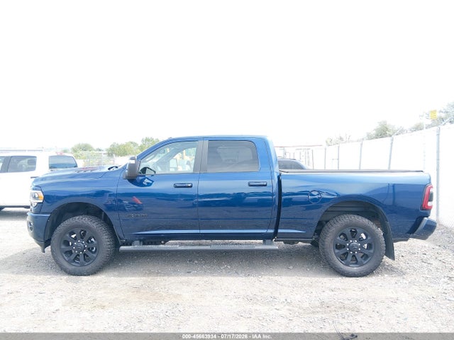 3C6UR5FJ8RG355969 RAM 2500 Laramie 4x4 6&#039;4 Box