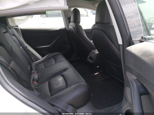 Tesla Model 3 Standard Range Plus Rear-wheel Drive 2021 5YJ3E1EA5MF069022 Image 8