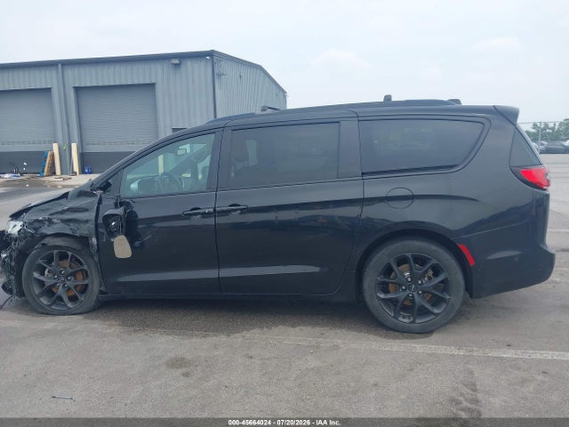 2021 Chrysler Pacifica Touring L მანქანა იყიდება აუქციონზე, vin: 2C4RC1BG9MR565714, აუქციონის ნომერი: 45664024