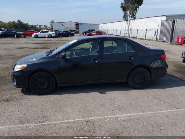 45664027 :رقم المزاد ، JTDBU4EEXC9178104 vin ، 2012 Toyota Corolla Le مزاد بيع