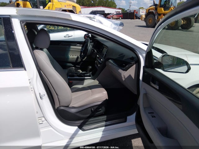Продажа на аукционе авто 2018 Hyundai Sonata Limited, vin: 5NPE34AF7JH634224, номер лота: 45664108