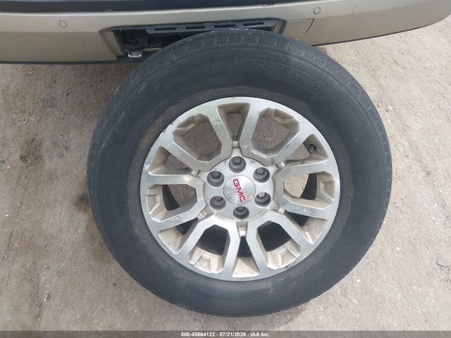 45664122 :رقم المزاد ، 1GKS2GKC0HR141116 vin ، 2017 Gmc Yukon Xl Slt مزاد بيع