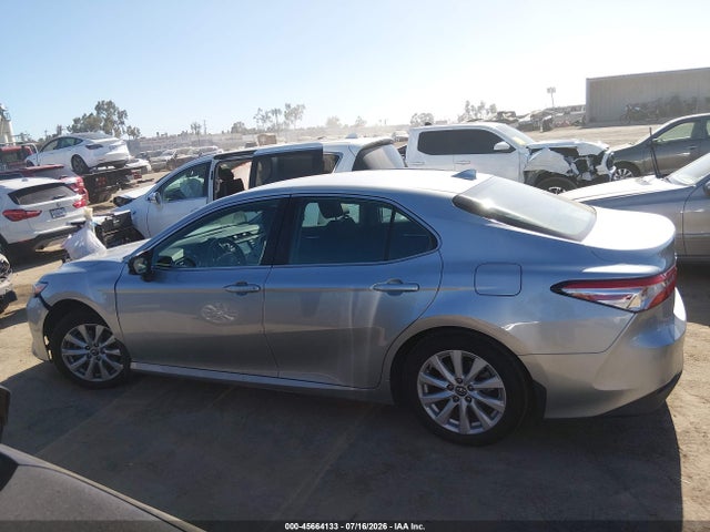 Toyota CAMRY LE 2020 4T1C11AK3LU319529 Image 14