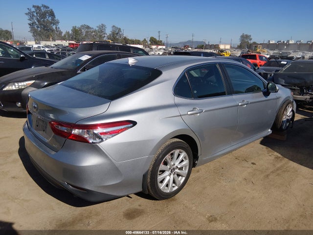 Toyota CAMRY LE 2020 4T1C11AK3LU319529 Image 4