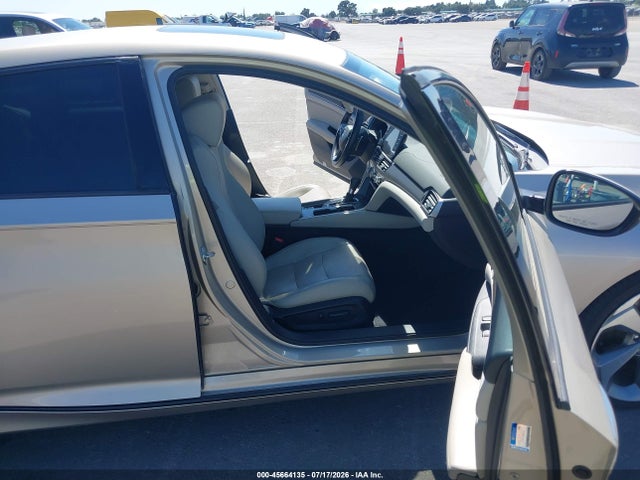 1HGCV1F97JA218024 Honda Accord Touring