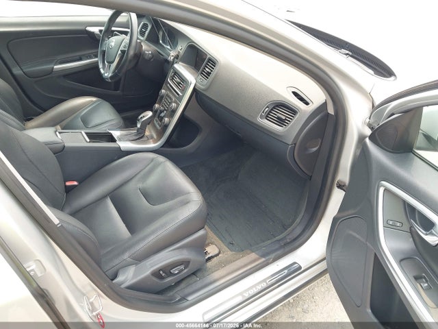 45664146 :رقم المزاد ، YV126MFB4F1305070 vin ، 2015 Volvo S60 T5 Premier مزاد بيع