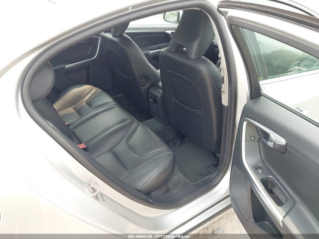45664146 :رقم المزاد ، YV126MFB4F1305070 vin ، 2015 Volvo S60 T5 Premier مزاد بيع