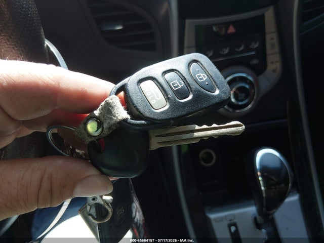 Продажа на аукционе авто 2013 Hyundai Elantra Limited, vin: KMHDH4AE5DU834531, номер лота: 45664157