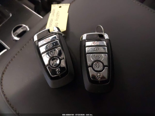 Lincoln Aviator Reserve 2026 5LM5J7XC2TGL06486 Image 11