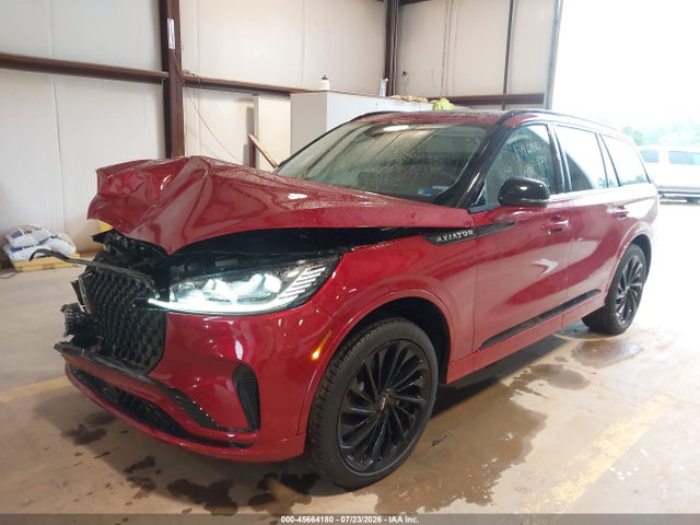 Lincoln Aviator Reserve 2026 5LM5J7XC2TGL06486 Image 2