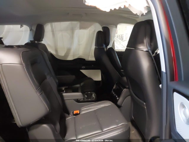 Lincoln Aviator Reserve 2026 5LM5J7XC2TGL06486 Image 8