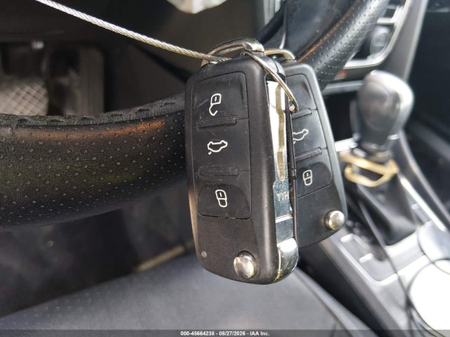 45664238 :رقم المزاد ، 1VWBA7A36JC013548 vin ، 2018 Volkswagen Passat 2.0t Se مزاد بيع