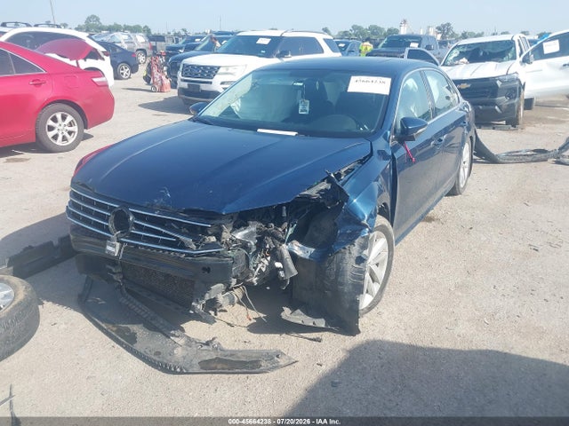 45664238 :رقم المزاد ، 1VWBA7A36JC013548 vin ، 2018 Volkswagen Passat 2.0t Se مزاد بيع