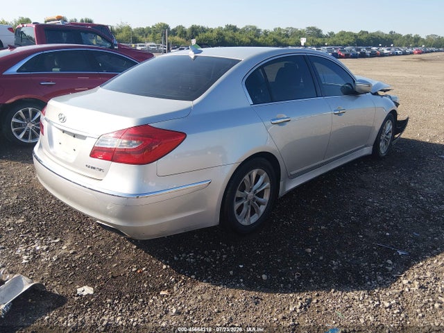 2012 Hyundai Genesis 3.8 მანქანა იყიდება აუქციონზე, vin: KMHGC4DD0CU198033, აუქციონის ნომერი: 45664318