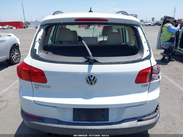 Продажа на аукционе авто 2016 Volkswagen Tiguan S, vin: WVGAV7AX0GW502195, номер лота: 45664329