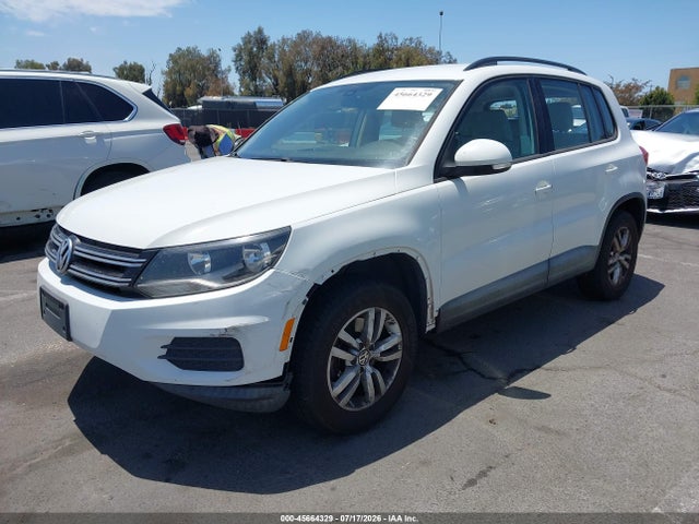 Продажа на аукционе авто 2016 Volkswagen Tiguan S, vin: WVGAV7AX0GW502195, номер лота: 45664329