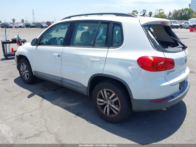 Продажа на аукционе авто 2016 Volkswagen Tiguan S, vin: WVGAV7AX0GW502195, номер лота: 45664329