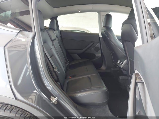 Продаж на аукціоні авто 2023 Tesla Model Y Awd/long Range Dual Motor All-wheel Drive, vin: 7SAYGDEE3PF921590, номер лоту: 45664367